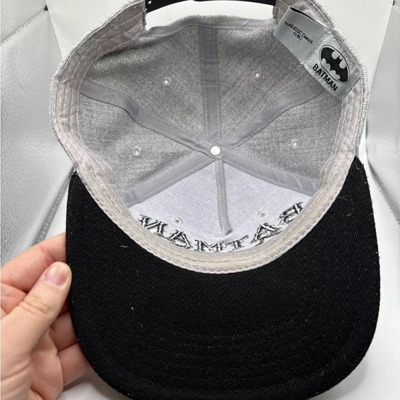 Batman Cap Snapback Grey Black Embroidered Letters Bat Logo Black Brim Cap Hat - Picture 5 of 9